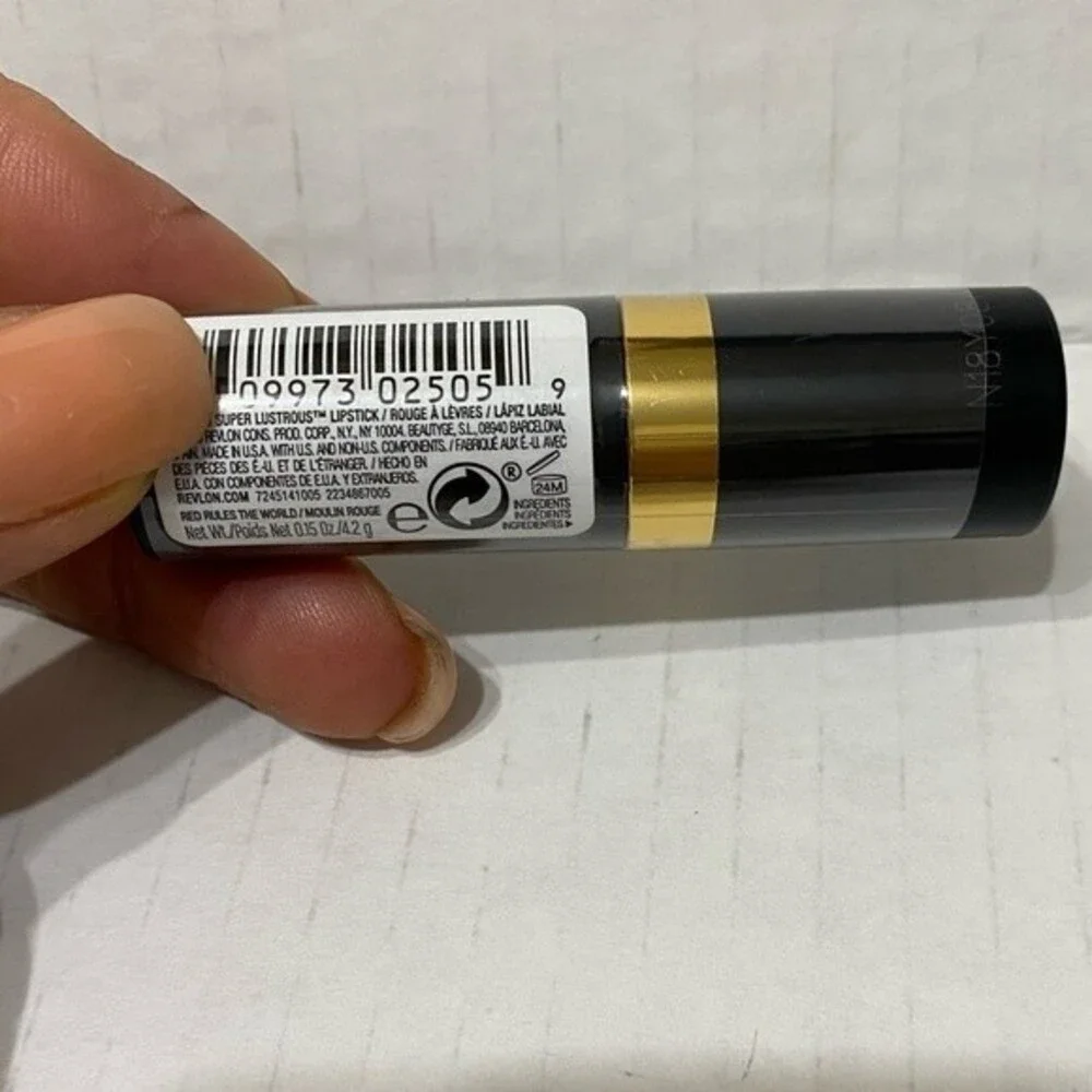 Revlon Super Lustrous Matte Is Everything Lipstick - Red Rules The World